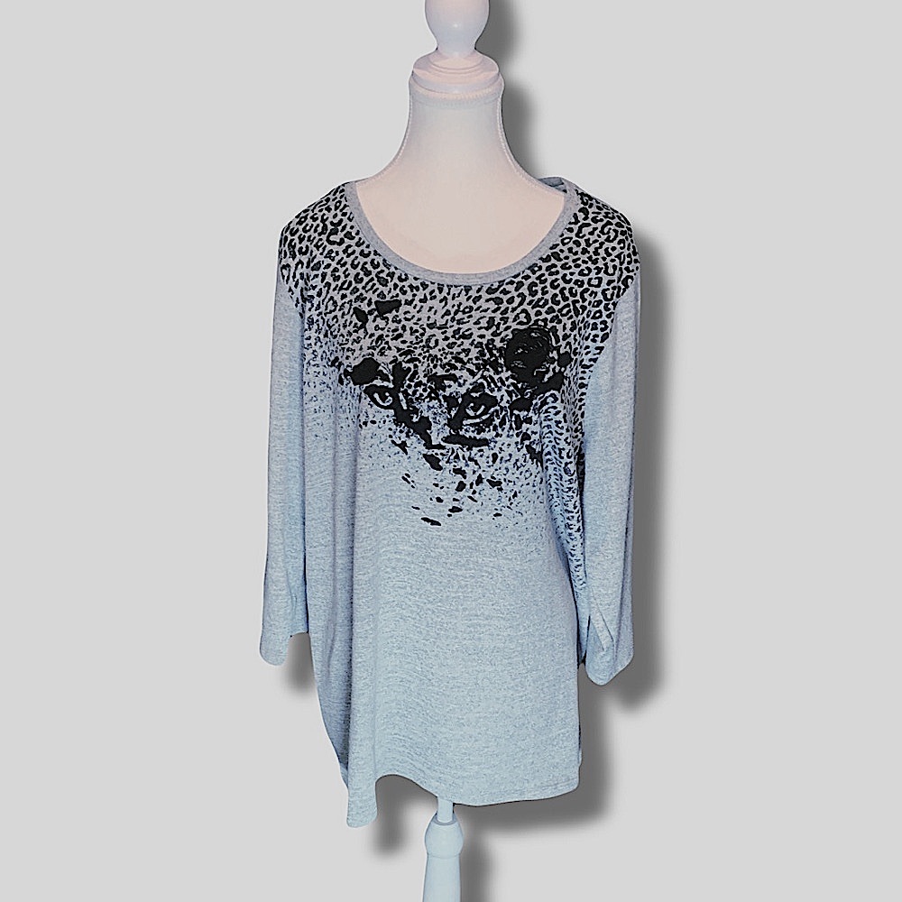 Oversized Soft‎ Gray Leopard Print Graphic Long Sleeve Top Basic Plus size 1X